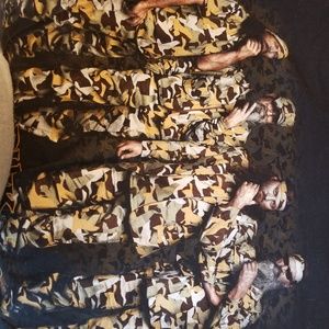 Duck dynasty tee NWOT